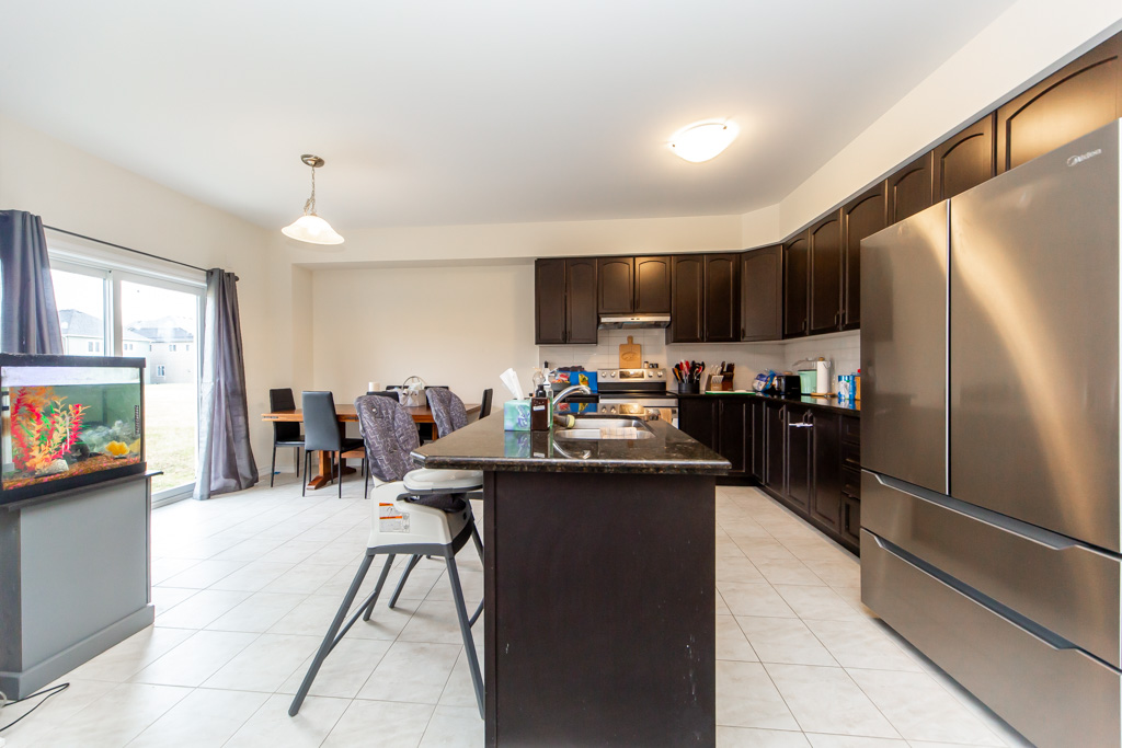 260-beechwood-forest-ln-gravenhurst-14
