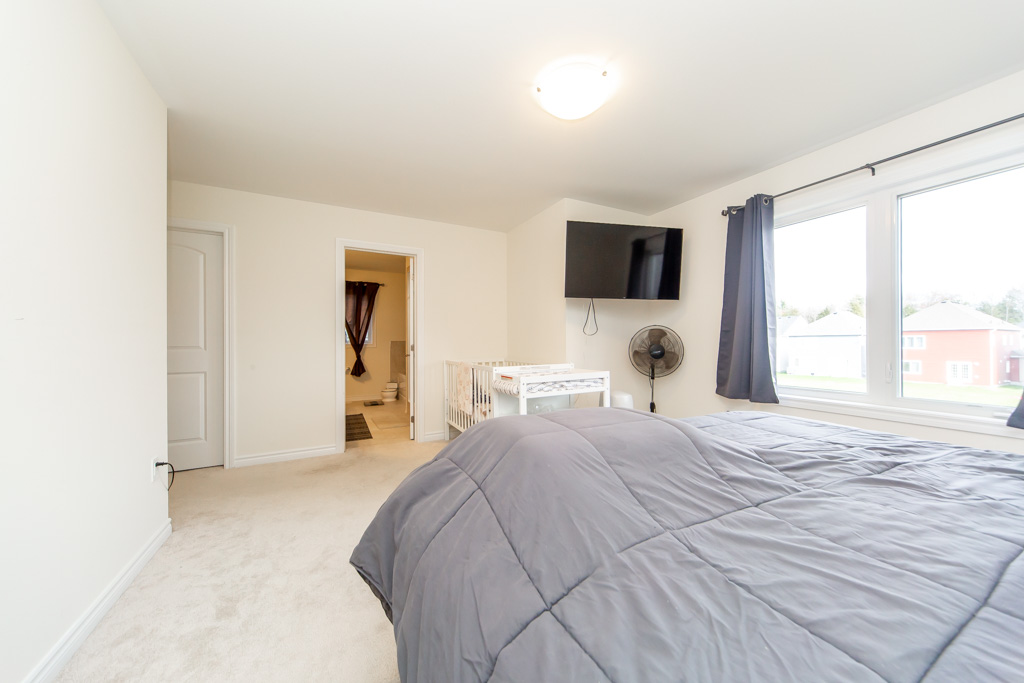 260-beechwood-forest-ln-gravenhurst-28