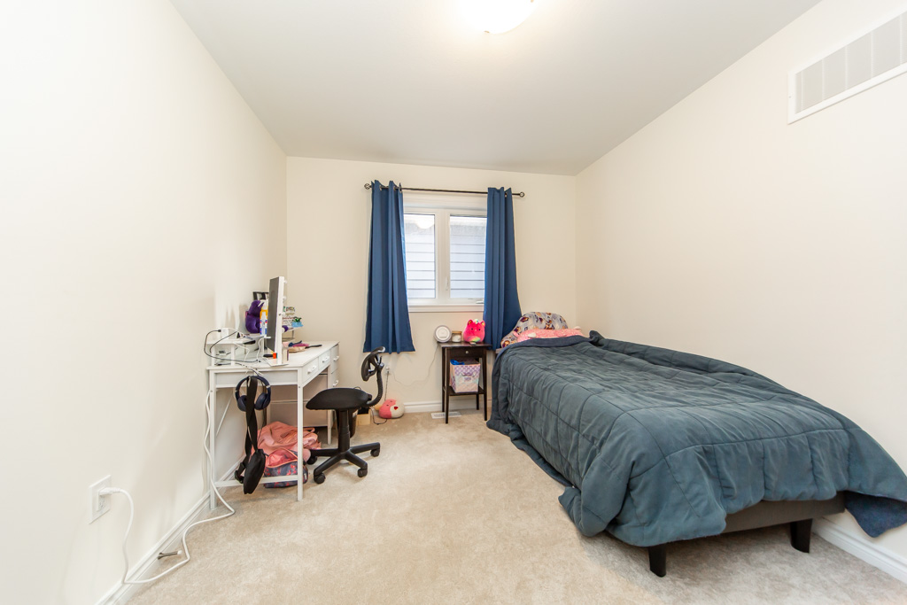 260-beechwood-forest-ln-gravenhurst-35