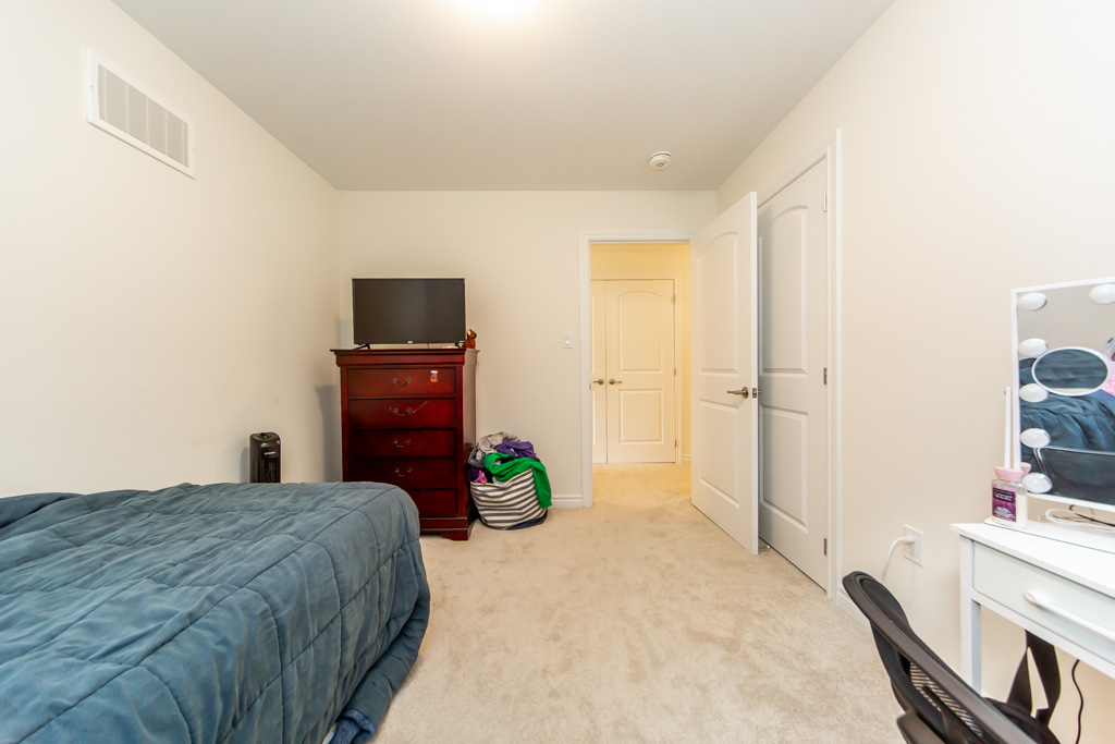 260-beechwood-forest-ln-gravenhurst-36