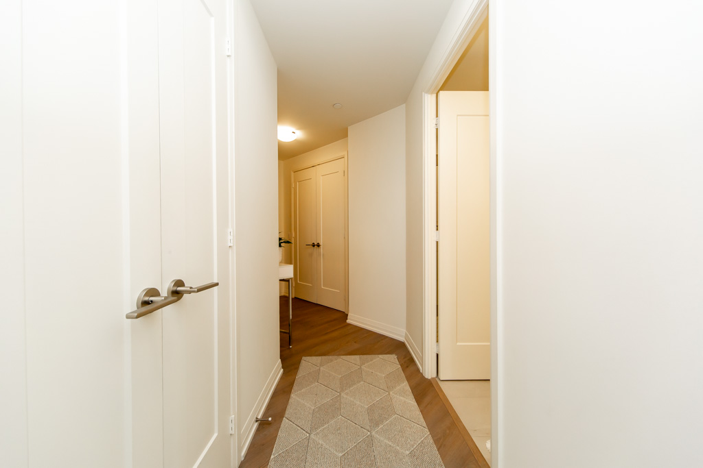 403-9000-jane-st-vaughan-34
