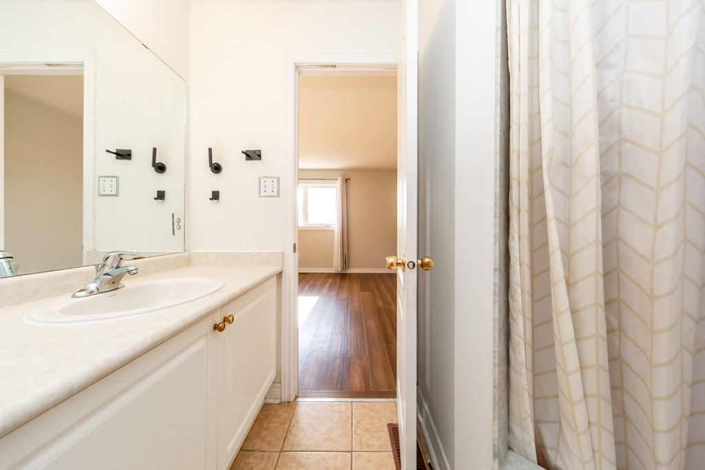 5-amulet-cres-richmond-hill-34