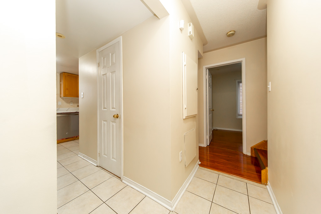 34-200-mclevin-ave-scarborough-14