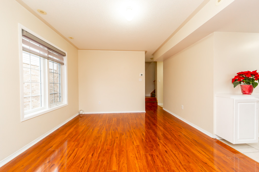 34-200-mclevin-ave-scarborough-19