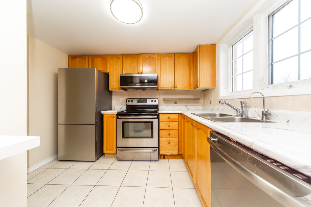 34-200-mclevin-ave-scarborough-22