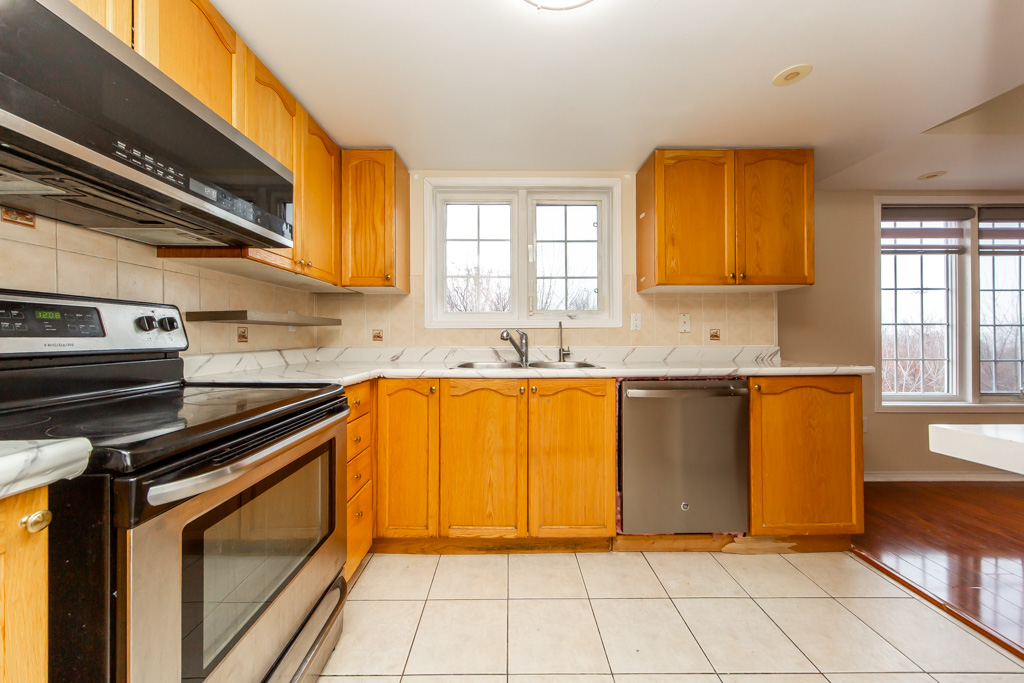 34-200-mclevin-ave-scarborough-25