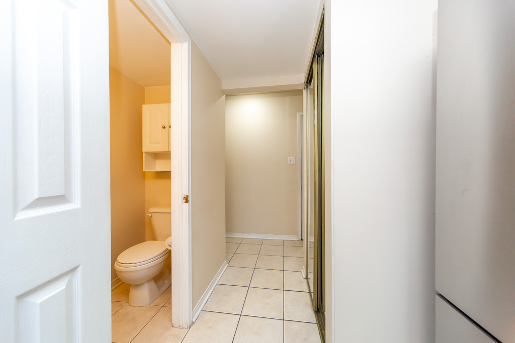34-200-mclevin-ave-scarborough-31