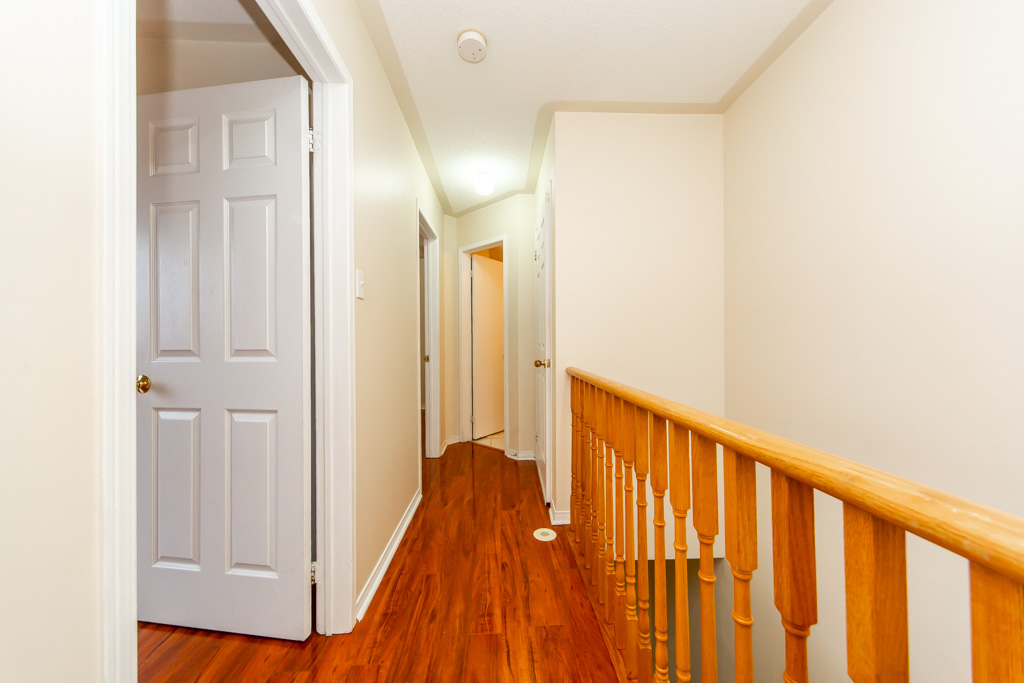 34-200-mclevin-ave-scarborough-33