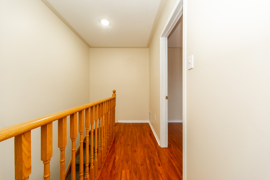 34-200-mclevin-ave-scarborough-36