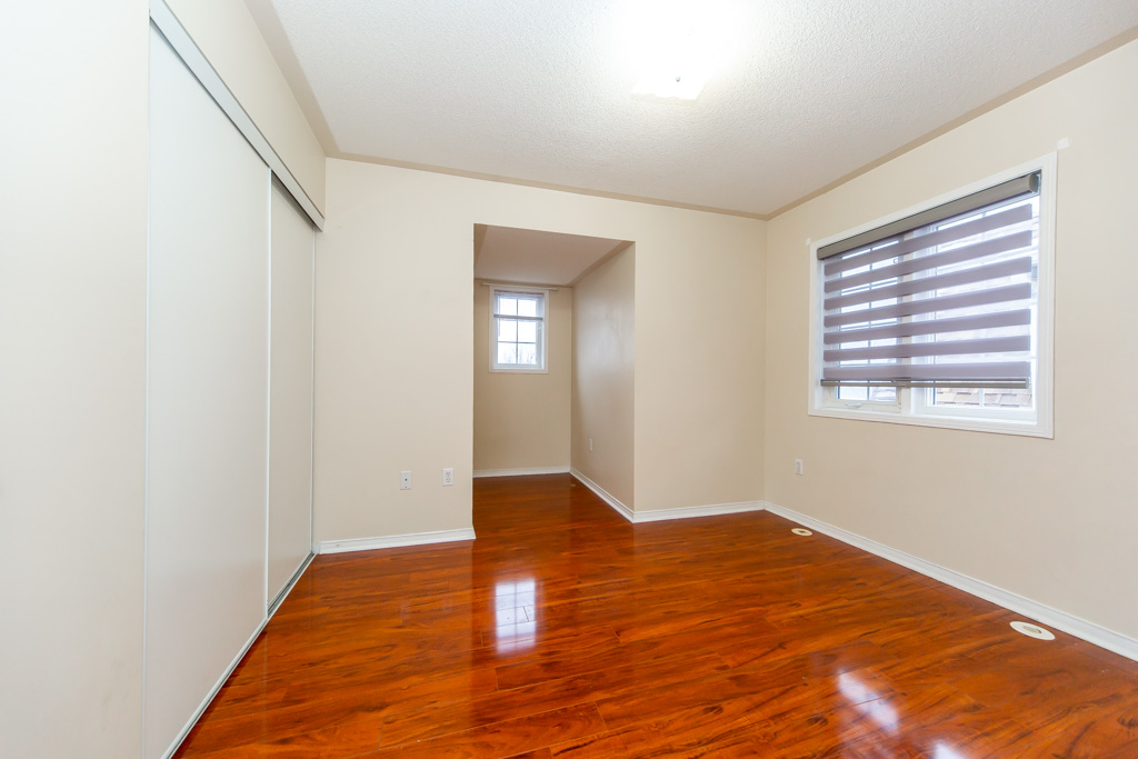 34-200-mclevin-ave-scarborough-37