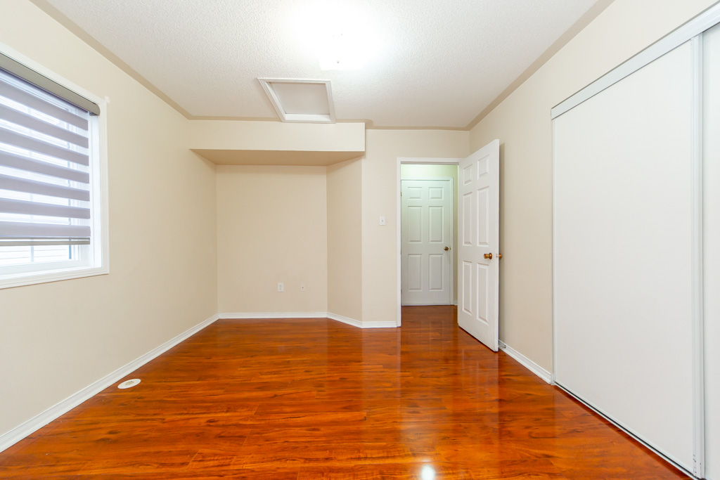 34-200-mclevin-ave-scarborough-39