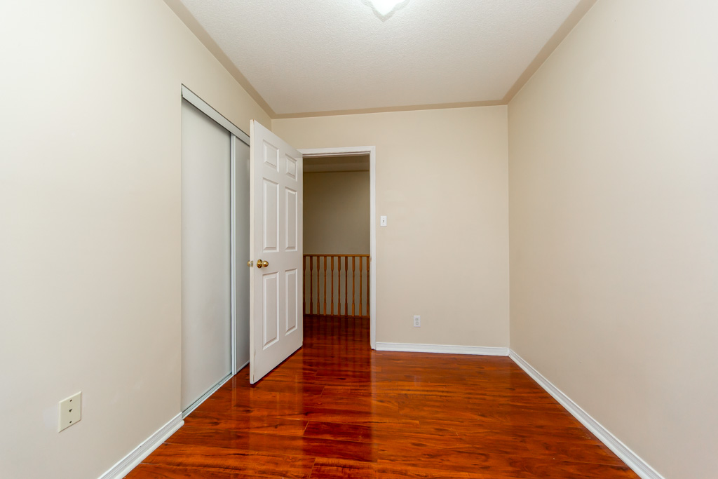 34-200-mclevin-ave-scarborough-44