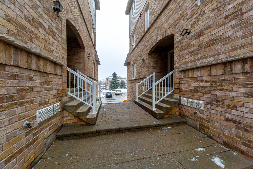 34-200-mclevin-ave-scarborough-8