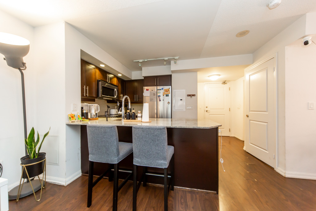 407-65-east-liberty-st-toronto-18