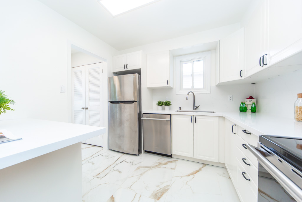 6172-kindree-cir-mississauga-22