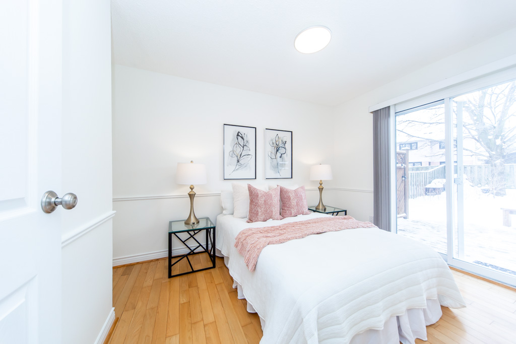 6172-kindree-cir-mississauga-26