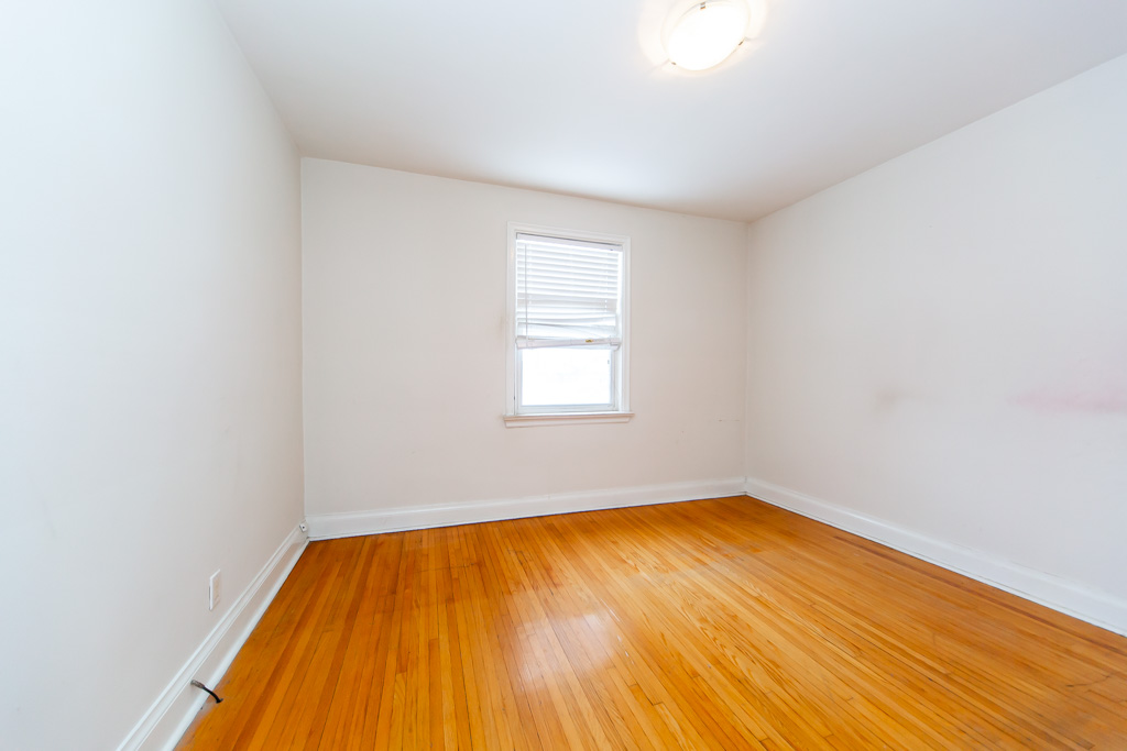 35-celt-ave-north-york-20