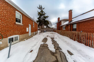 35-celt-ave-north-york-39