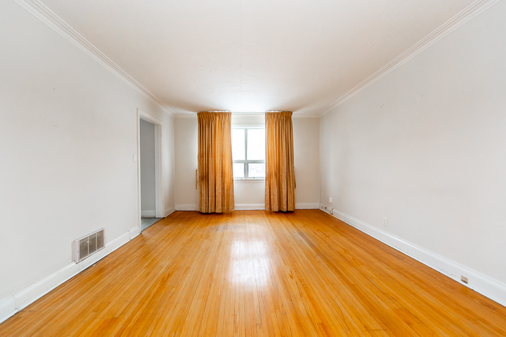 35-celt-ave-north-york-9
