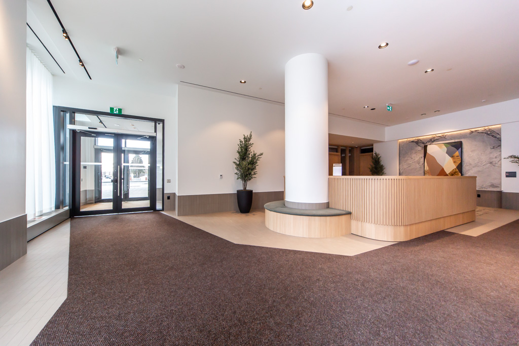 4005-395-square-one-dr-mississauga-11