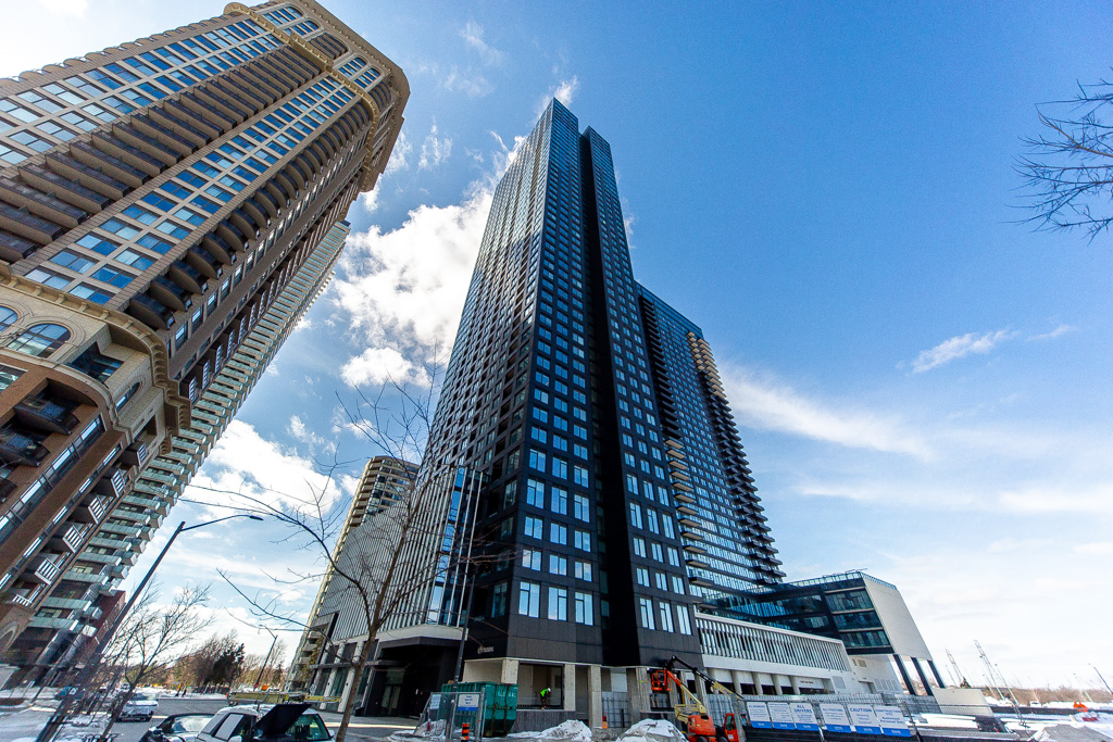 4005-395-square-one-dr-mississauga-8