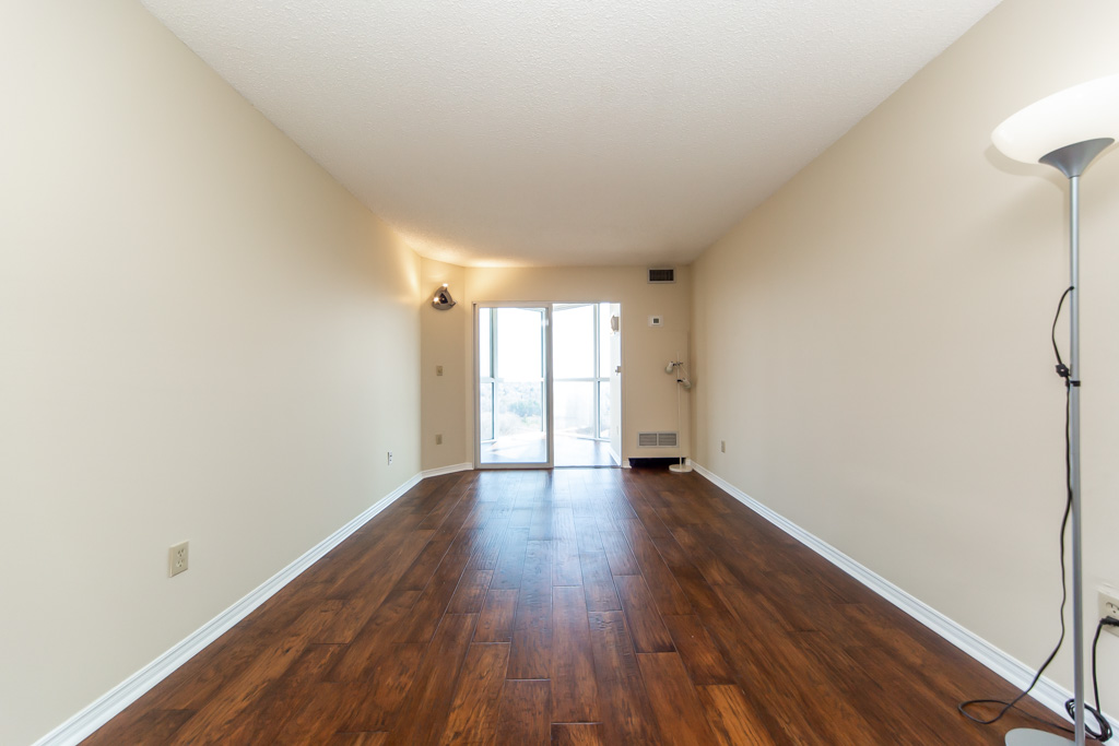 1602-7-concorde-pl-north-york-14