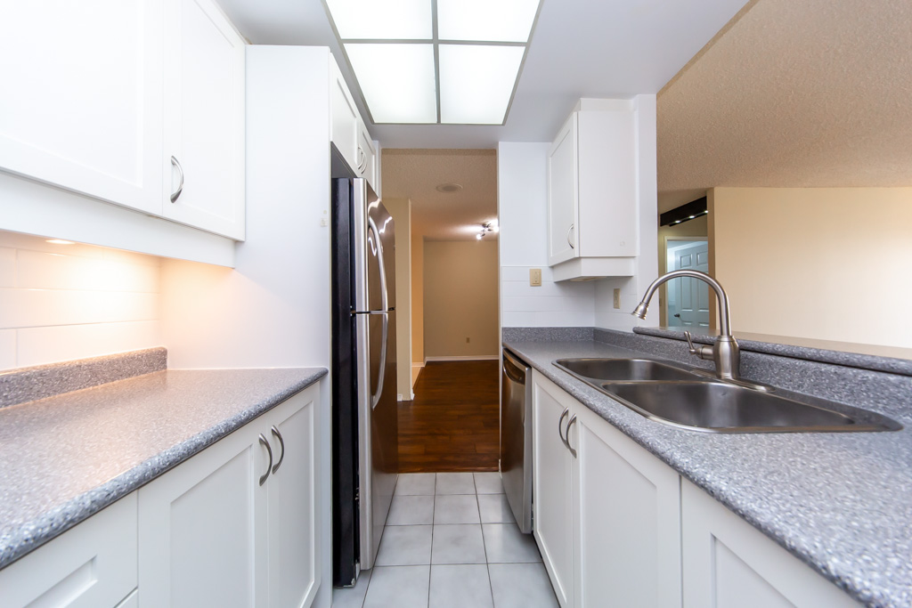 1602-7-concorde-pl-north-york-26