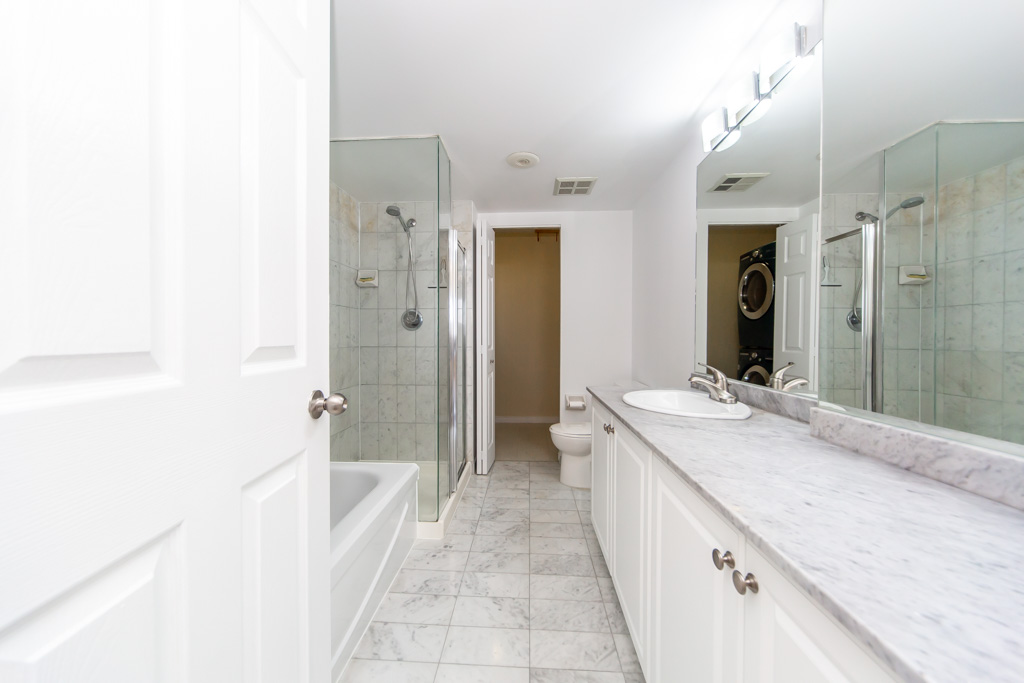 1602-7-concorde-pl-north-york-31