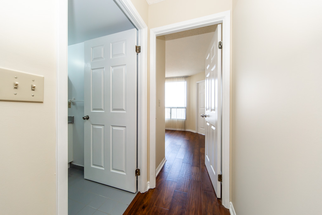 1602-7-concorde-pl-north-york-34