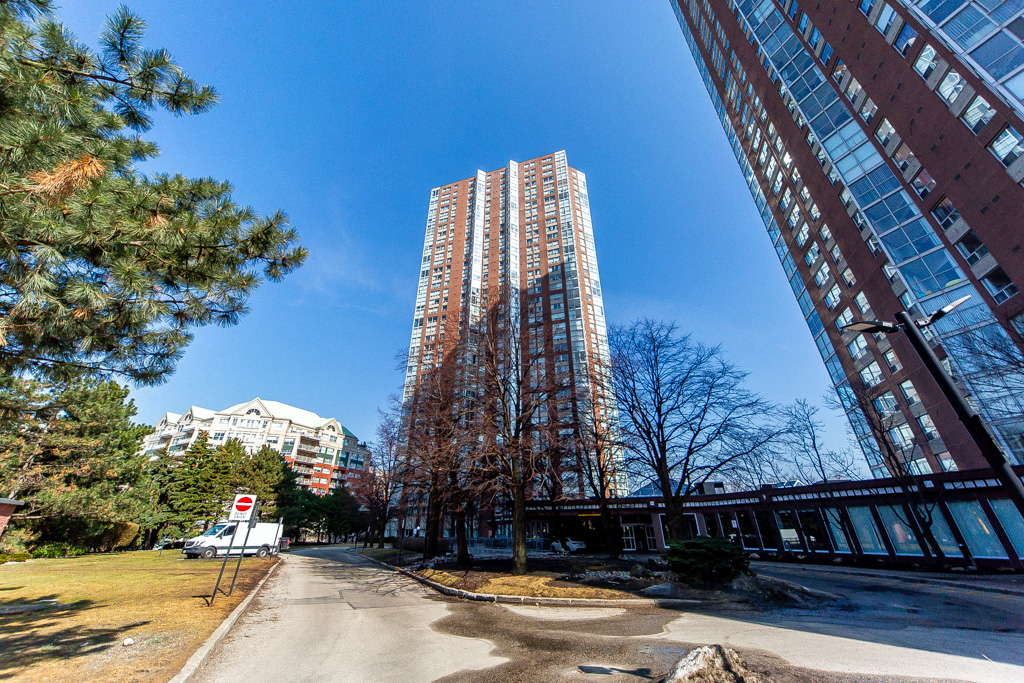 1602-7-concorde-pl-north-york-6