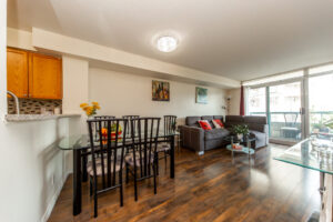 306-5-emerald-ln-vaughan-11