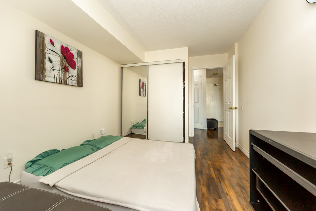 306-5-emerald-ln-vaughan-30