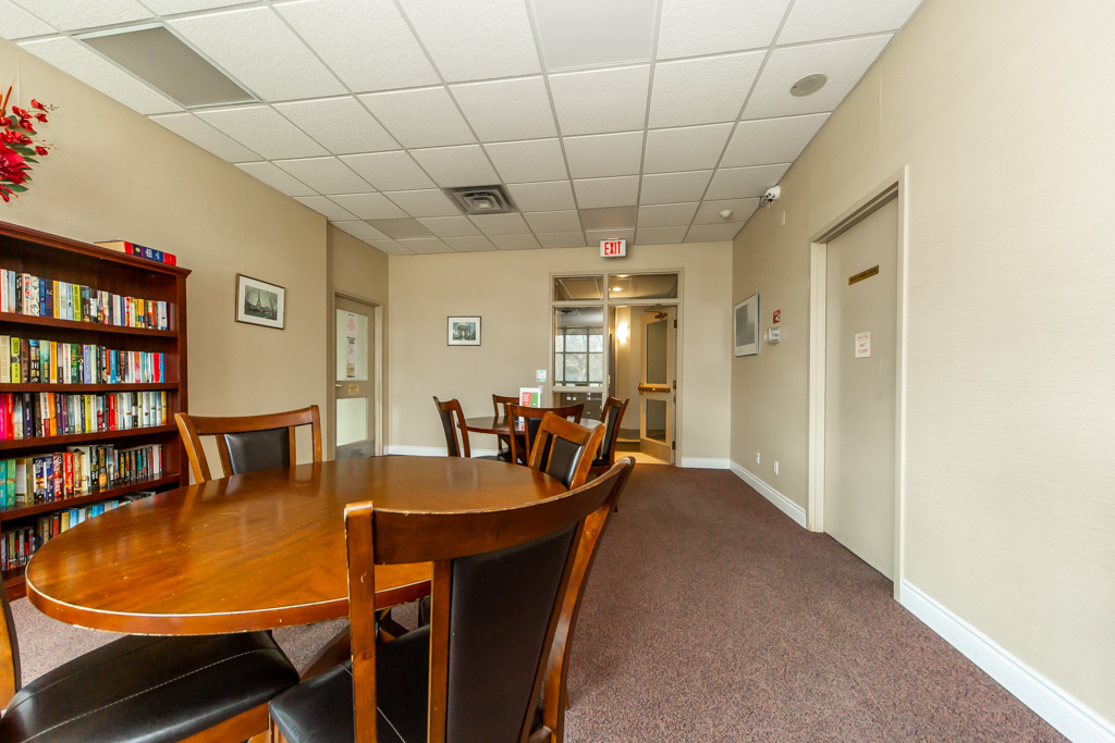 306-5-emerald-ln-vaughan-38