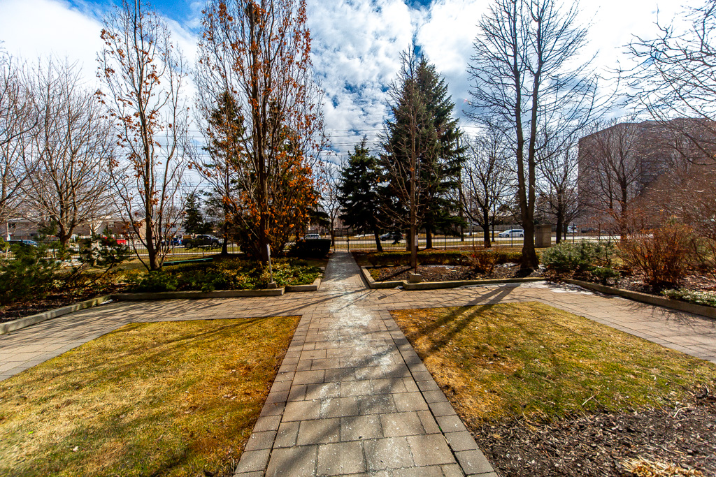 306-5-emerald-ln-vaughan-42