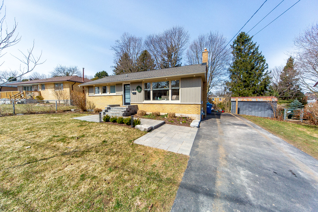 64-dumbarton-st-guelph-1