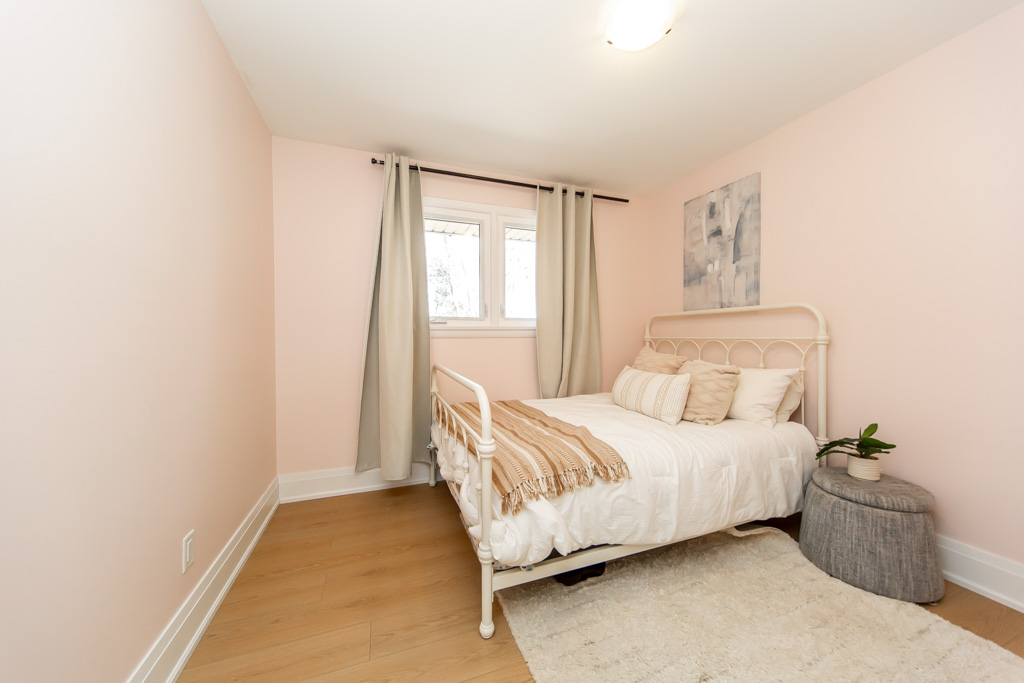 64-dumbarton-st-guelph-26