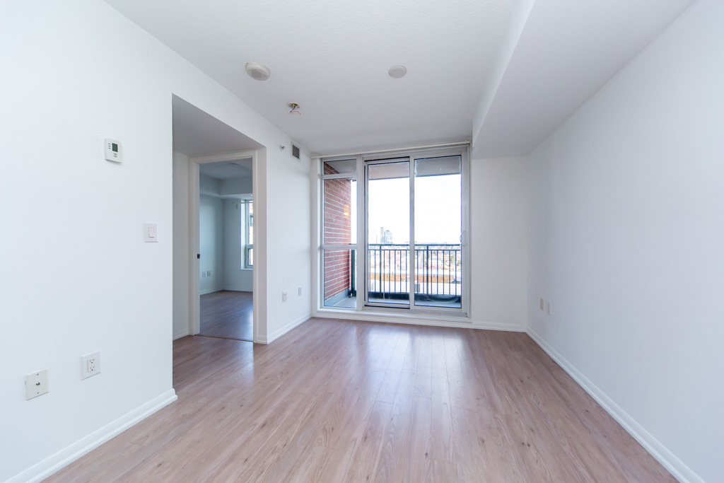 1121-800-lawrence-ave-north-york-14