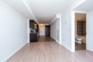 1121-800-lawrence-ave-north-york-16