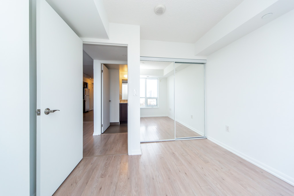 1121-800-lawrence-ave-north-york-29