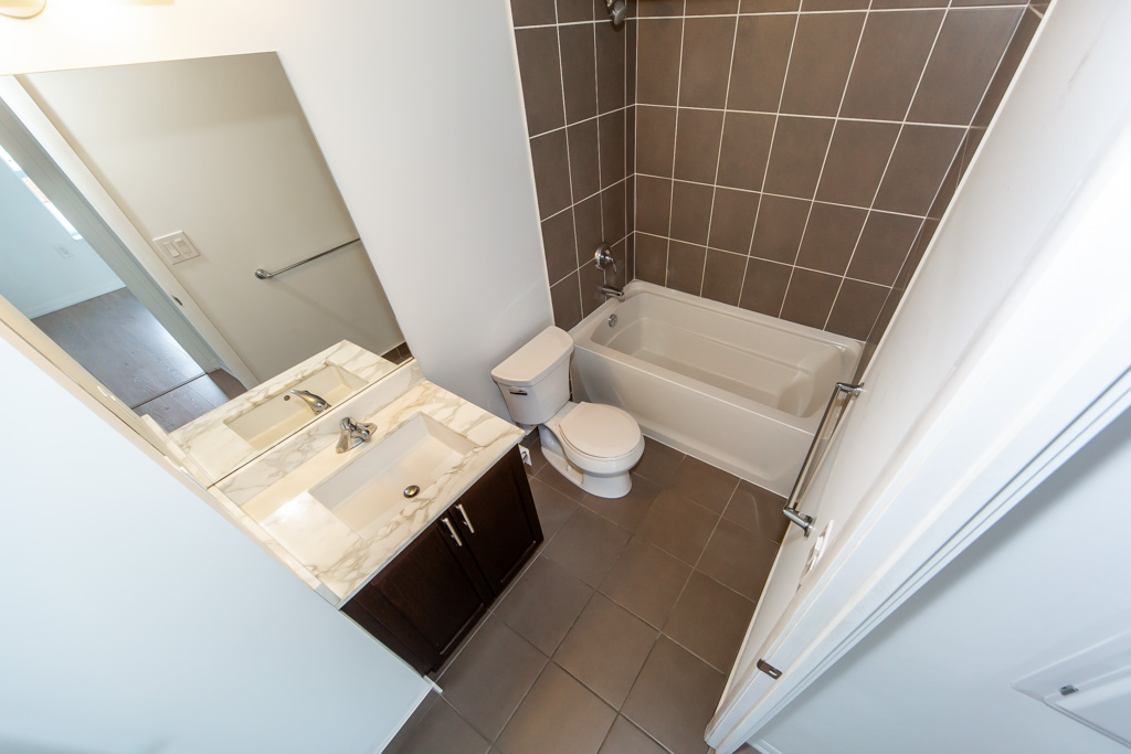 1121-800-lawrence-ave-north-york-31