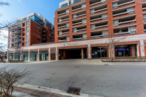 1121-800-lawrence-ave-north-york-45