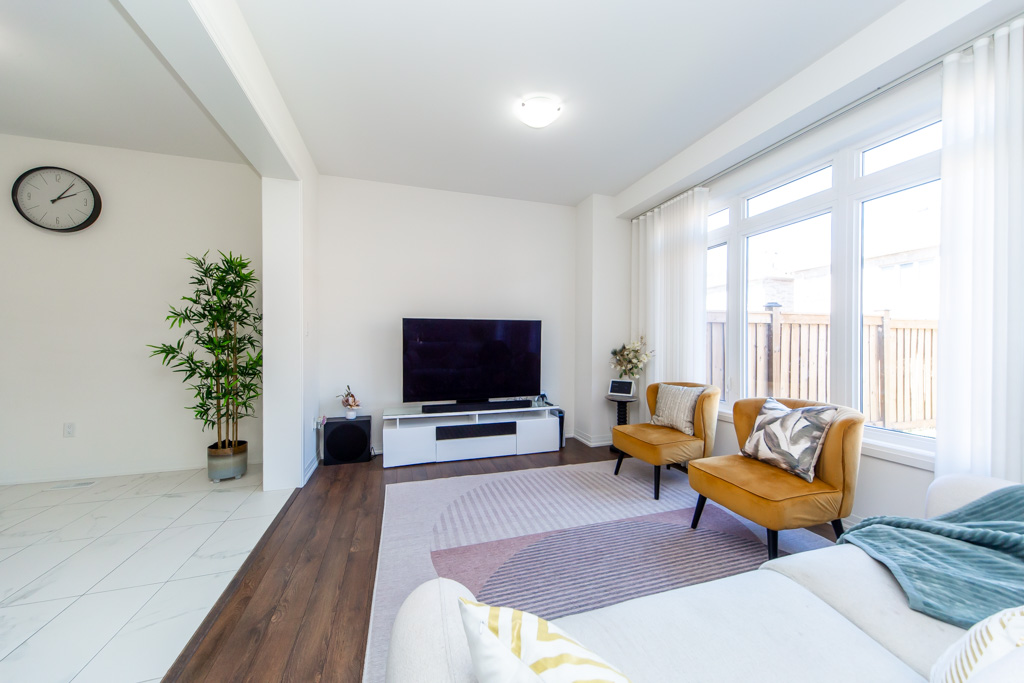 162-ogsten-cres-whitby-18