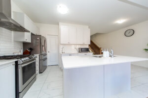 162-ogsten-cres-whitby-22