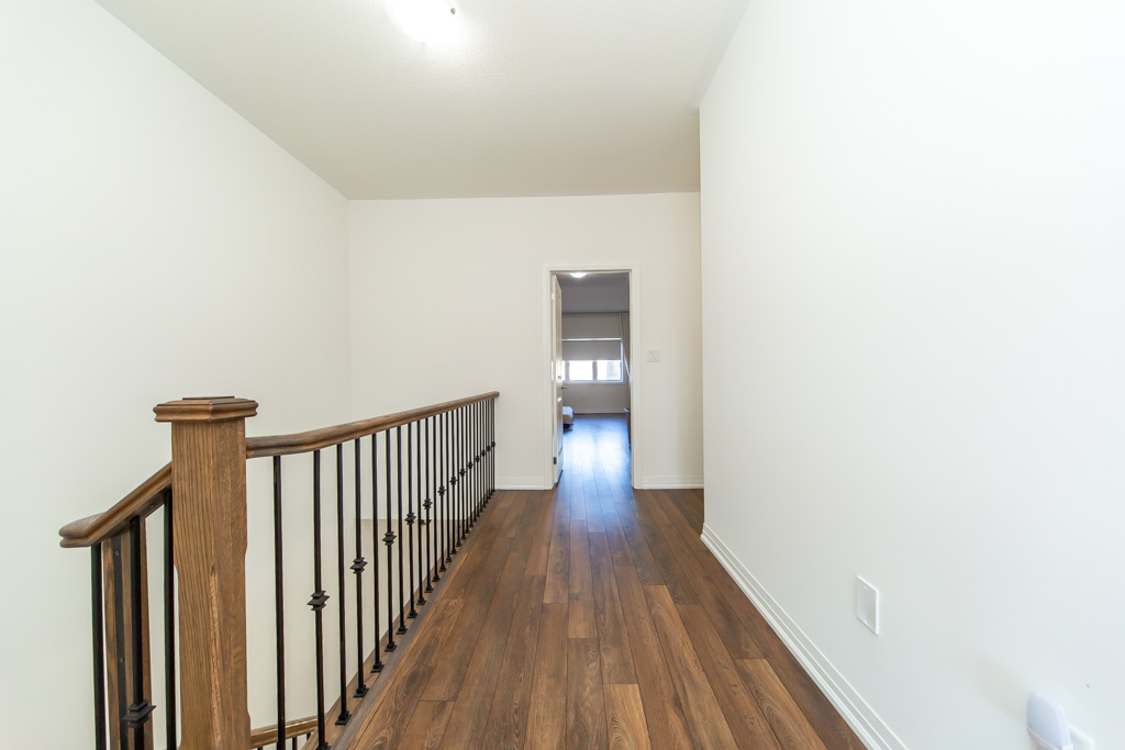 162-ogsten-cres-whitby-32