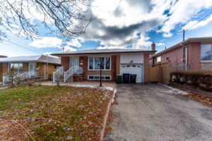 33-renault-cres-etobicoke-3