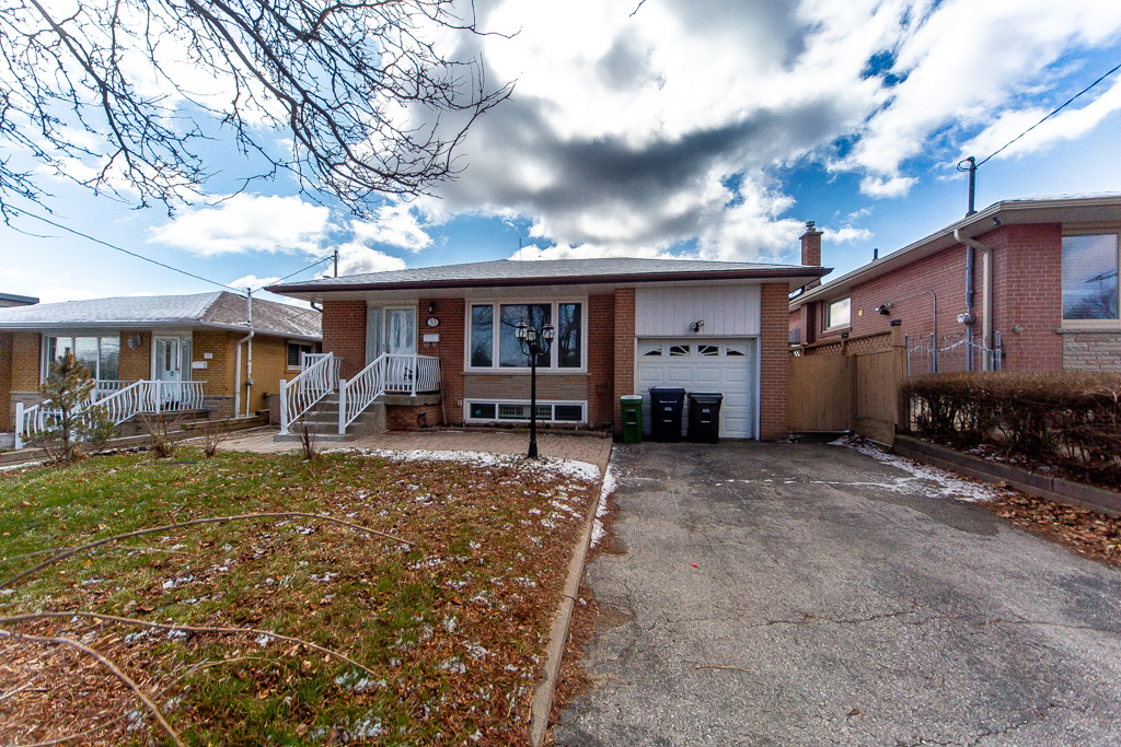 33-renault-cres-etobicoke-3