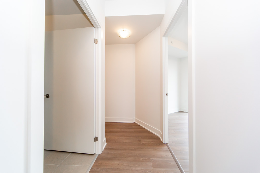 610-2088-james-st-burlington-23