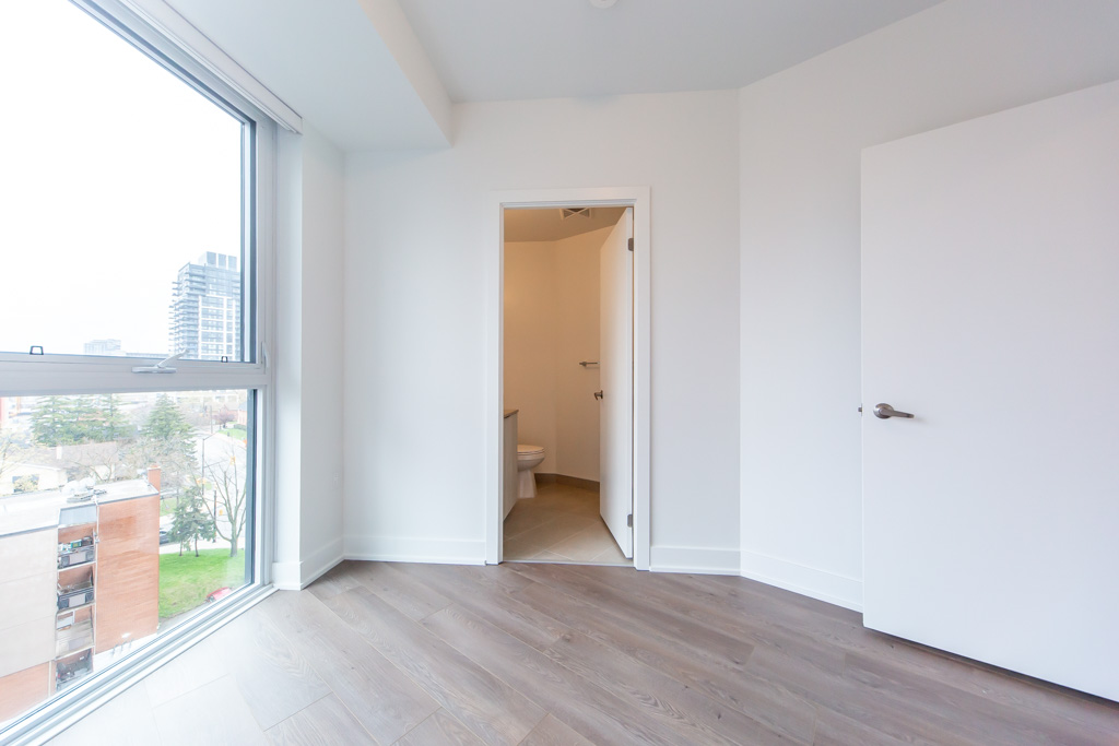 610-2088-james-st-burlington-26