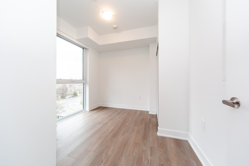 610-2088-james-st-burlington-31