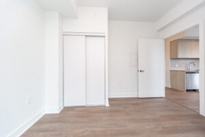 610-2088-james-st-burlington-34